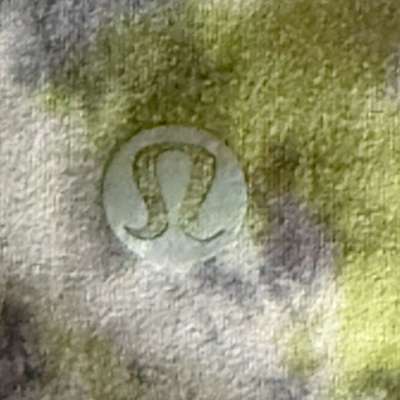 Lululemon Align Cropped TankTop With Shelf Bra. Size 0 - Picture 4 of 5